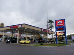 Holiday Stationstores