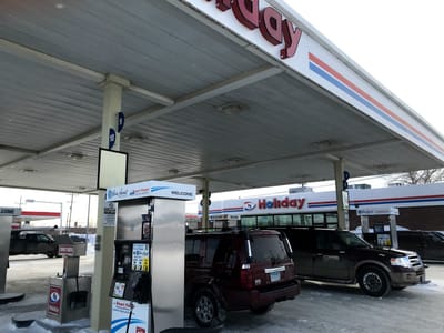 Holiday Stationstores