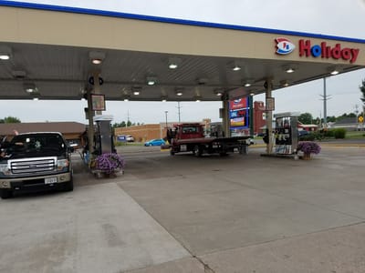 Holiday Stationstores