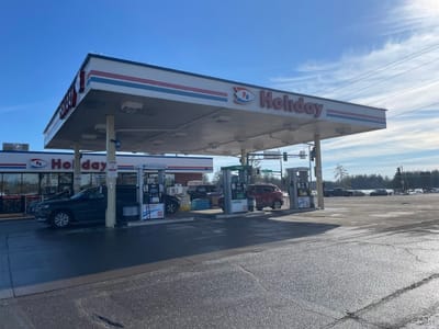 Holiday Stationstores