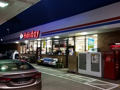 Holiday Stationstores