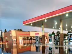 Holiday Stationstores