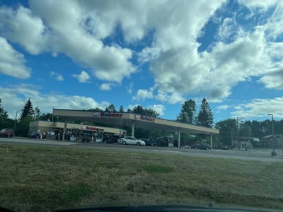 Holiday Stationstores