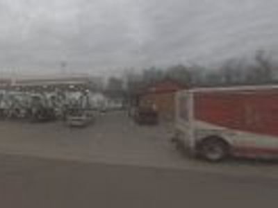 Holiday Stationstores