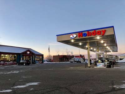 Holiday Stationstores