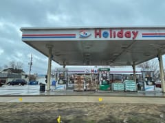 Holiday Stationstores