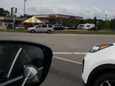 Holiday Stationstores