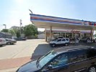 Holiday Stationstores