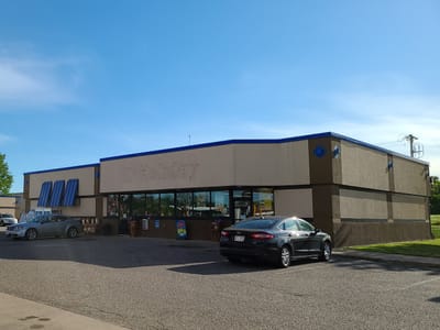 Holiday Stationstores