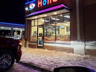 Holiday Stationstores