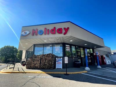Holiday Stationstores