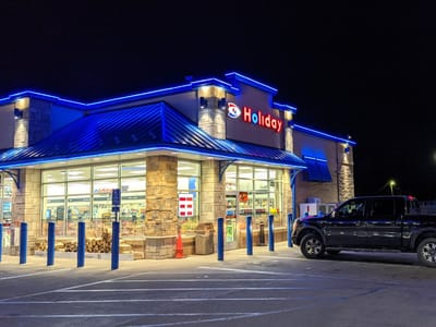 Holiday Stationstores