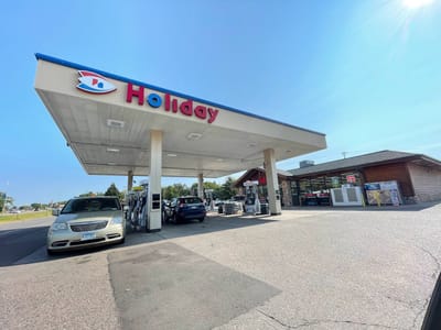 Holiday Stationstores