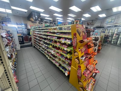 Holiday Stationstores