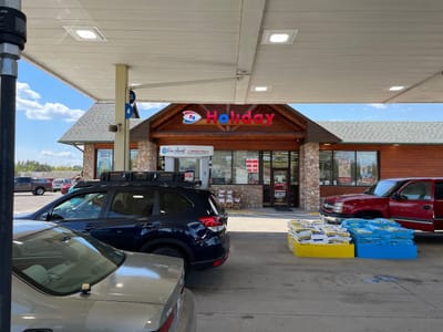 Holiday Stationstores