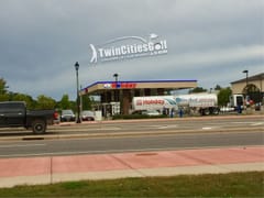 Holiday Stationstores