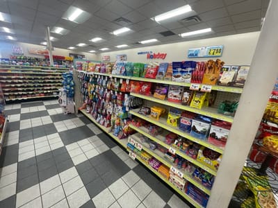 Holiday Stationstores