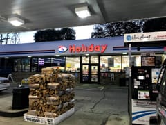 Holiday Stationstores