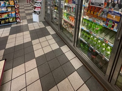 Holiday Stationstores