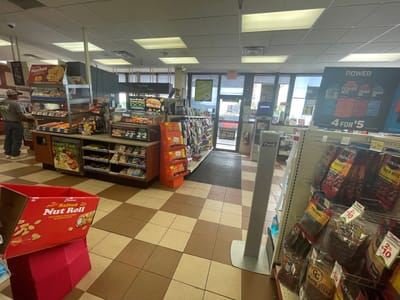 Holiday Stationstores