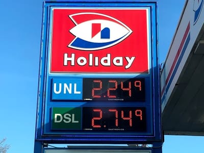 Holiday Stationstores