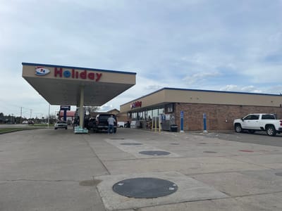 Holiday Stationstores