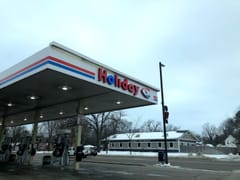 Holiday Stationstores