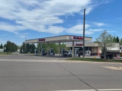 Holiday Stationstores