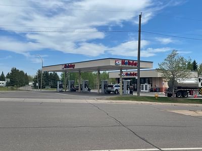 Holiday Stationstores