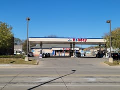 Holiday Stationstores