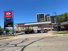 Holiday Stationstores