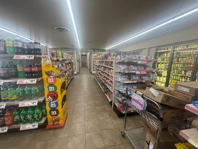 Holiday Stationstores