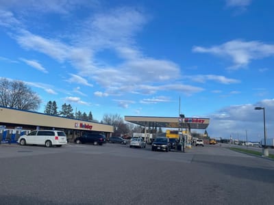 Holiday Stationstores