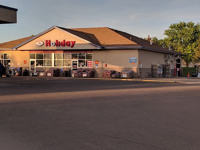 Holiday Stationstores