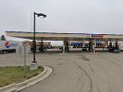 Holiday Stationstores