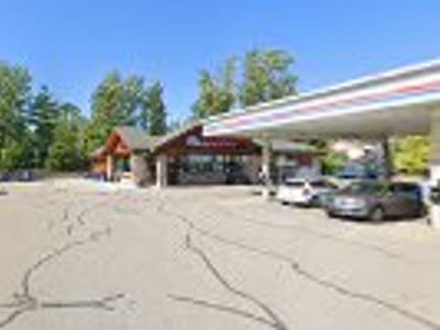 Holiday Stationstores