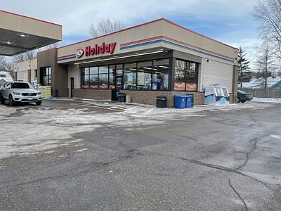 Holiday Stationstores