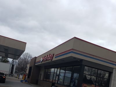 Holiday Stationstores