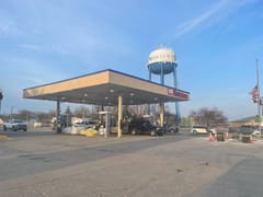 Holiday Stationstores