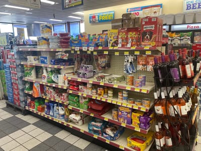 Holiday Stationstores