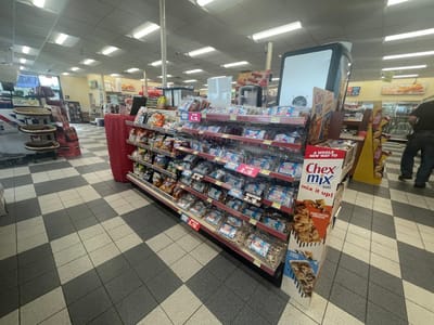 Holiday Stationstores