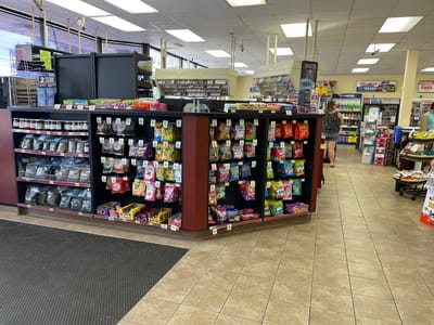 Holiday Stationstores