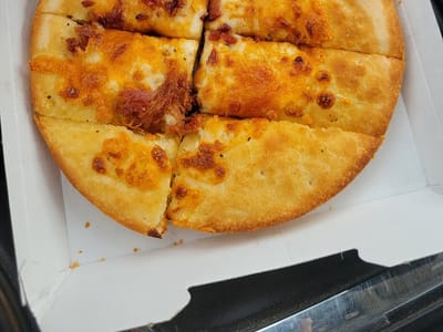 Holiday Stationstores