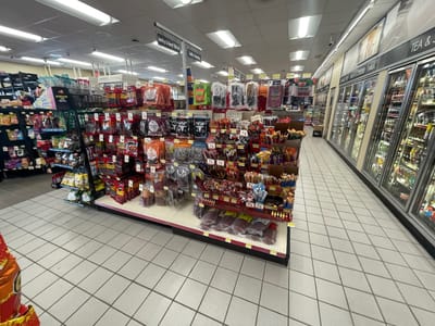 Holiday Stationstores