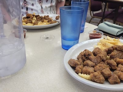 Holloway Good Ol' Days Café