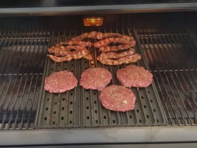 Holmen Locker & Meat Market