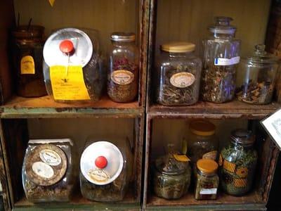 Honeybee Herbs & Apothecary