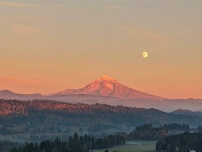 Hood River Meadows Lodge