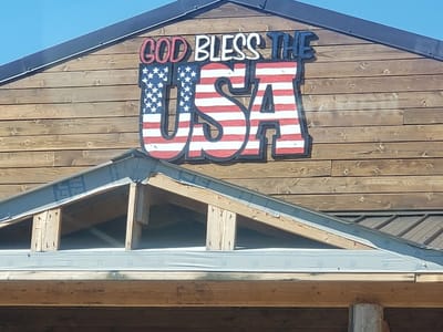 Hoodoo Creek Cafe and Market