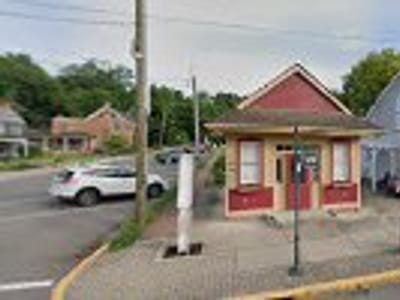 Hubbard’s Cupboard Bakery & Cafe